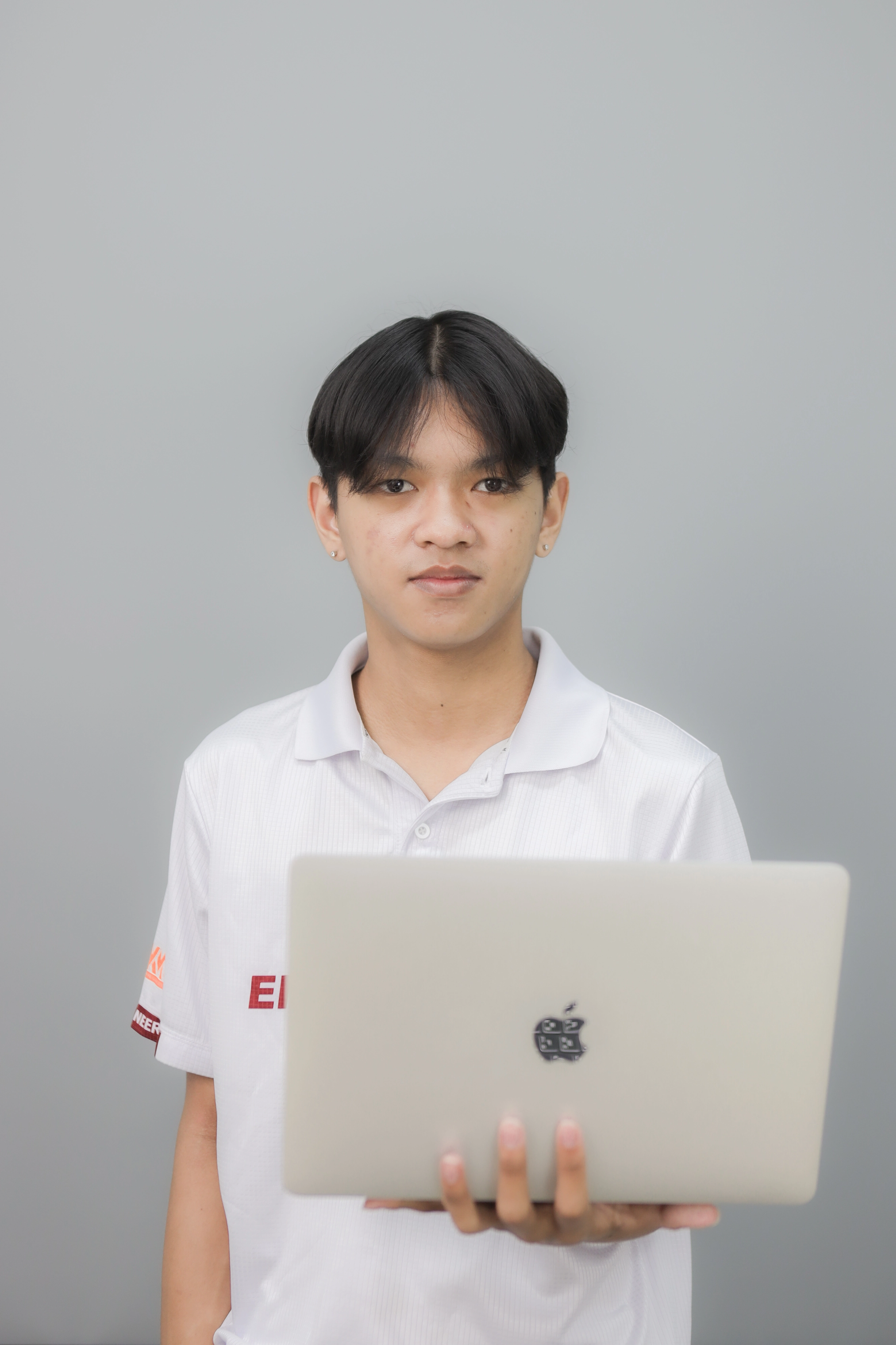 นายธนกฤต โชติประเสริฐ